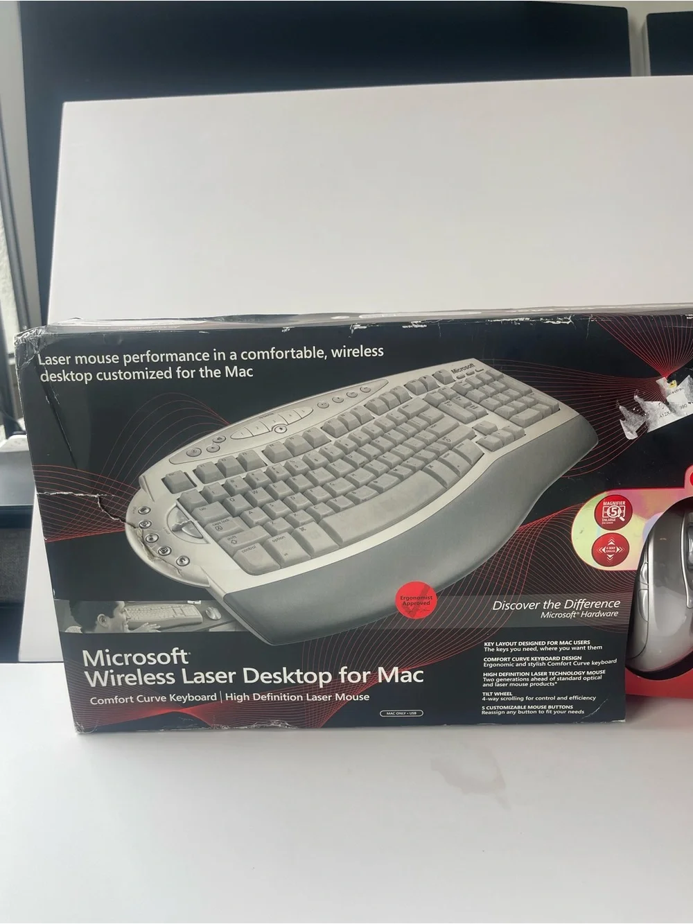 Microsoft Wireless Laser Desktop for Mac Comfort Curve Keyboard HD Laser Mouse
